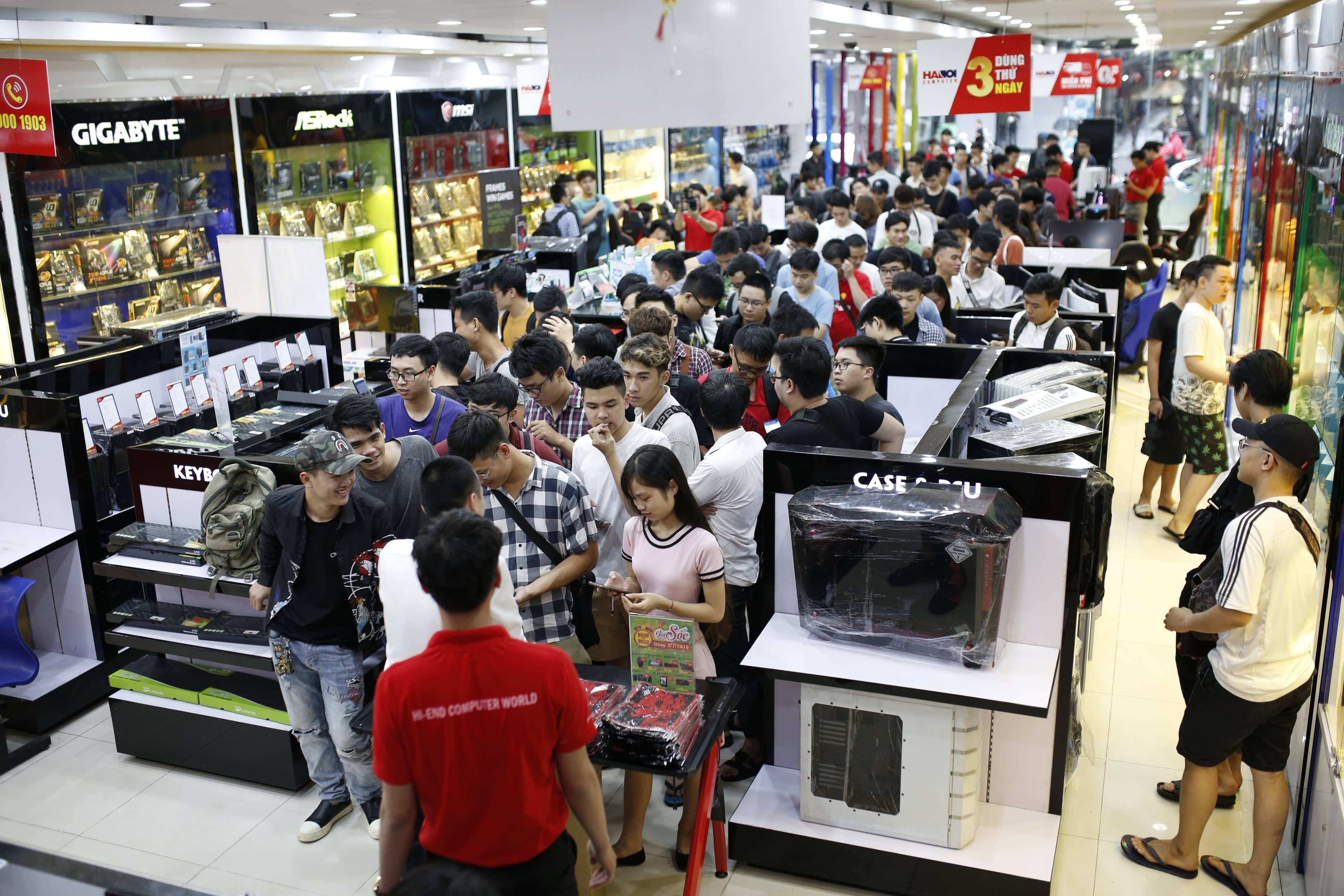 Máy tính chơi game HACOM