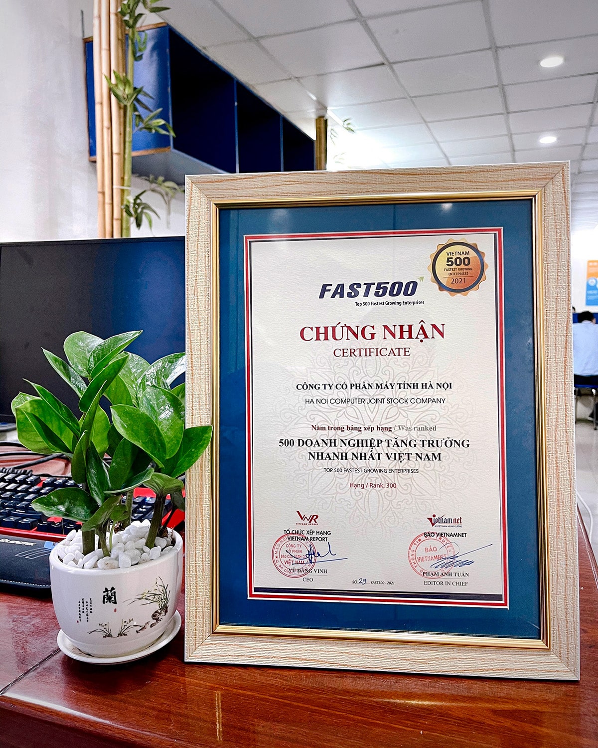 Thương hiệu HACOM đạt chứng nhận Top 500 thương hiệu tăng trưởng Việt Nam